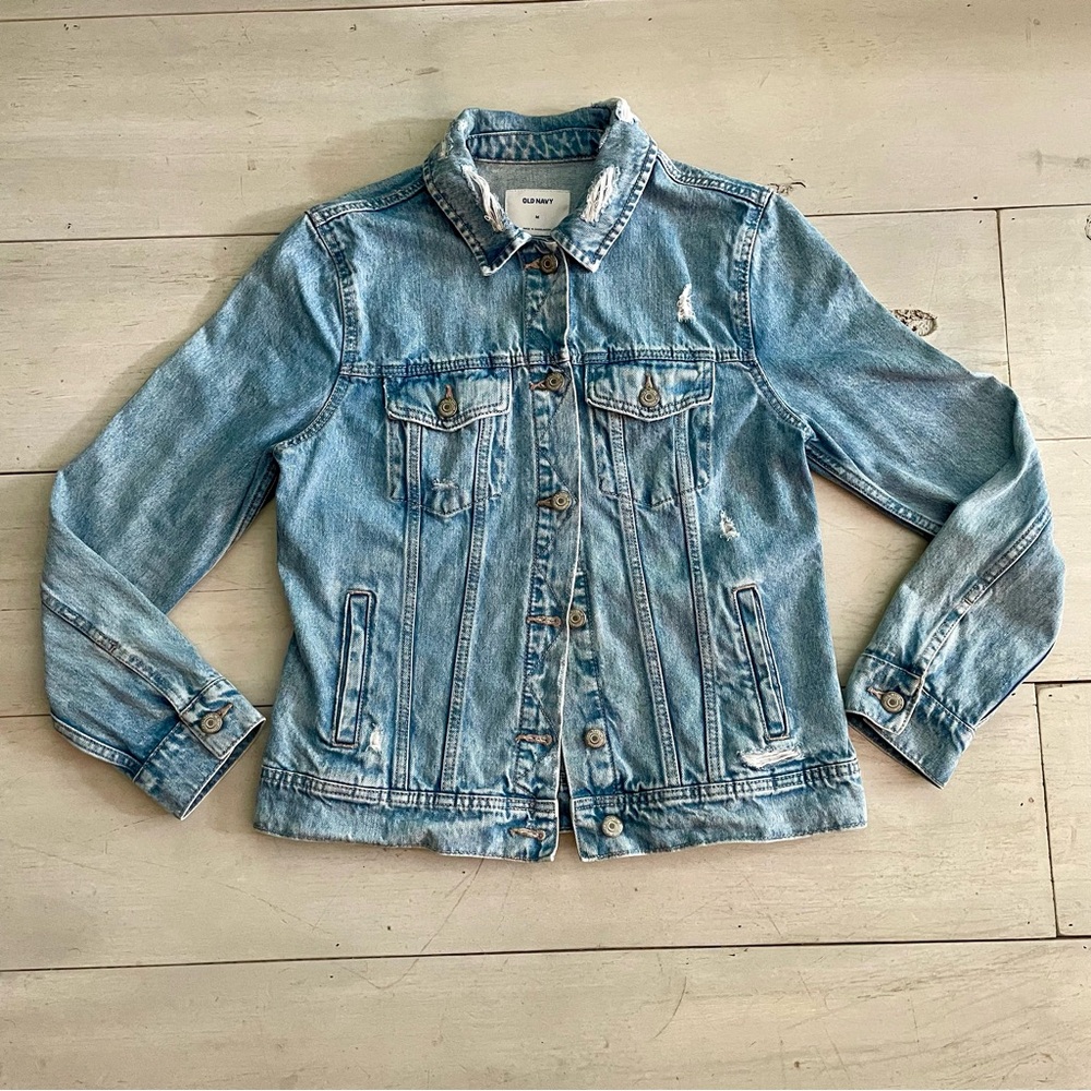 Old Navy Ripped & Frayed Crop Women’s Light Wash Jean Jacket Size M Streetwear